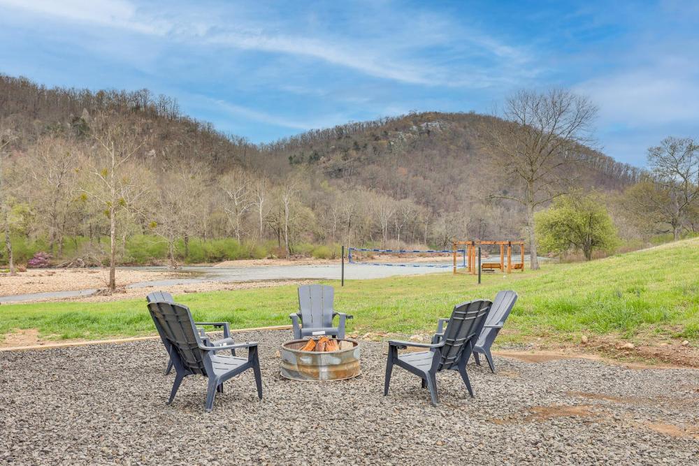 Riverfront Caddo Shack Home with Views and Fire Pit